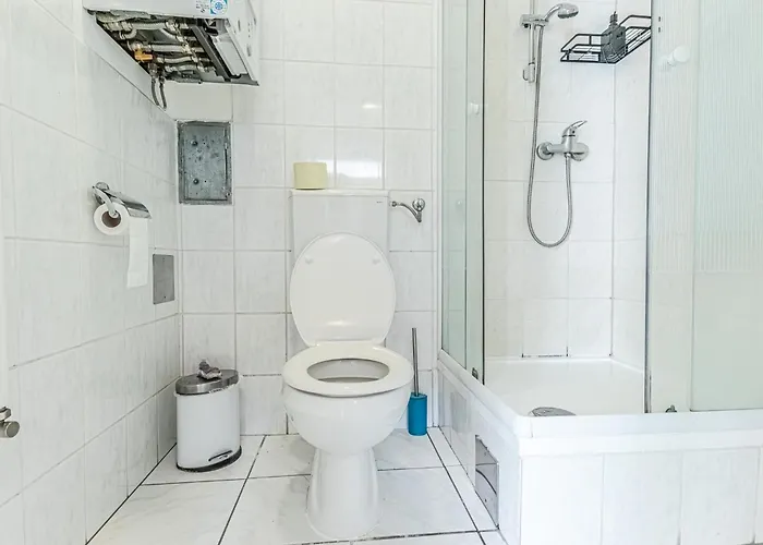 Vibes: 1br Apt, 10 Min To Westbahnhof Apartmán